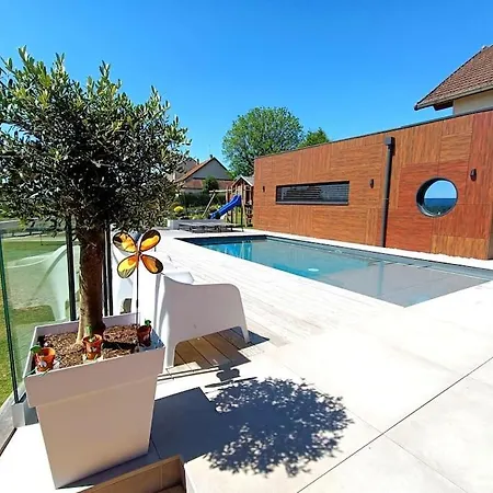 Вилла Chez Plyz - Maison Familiale Since 2010 Mesnois